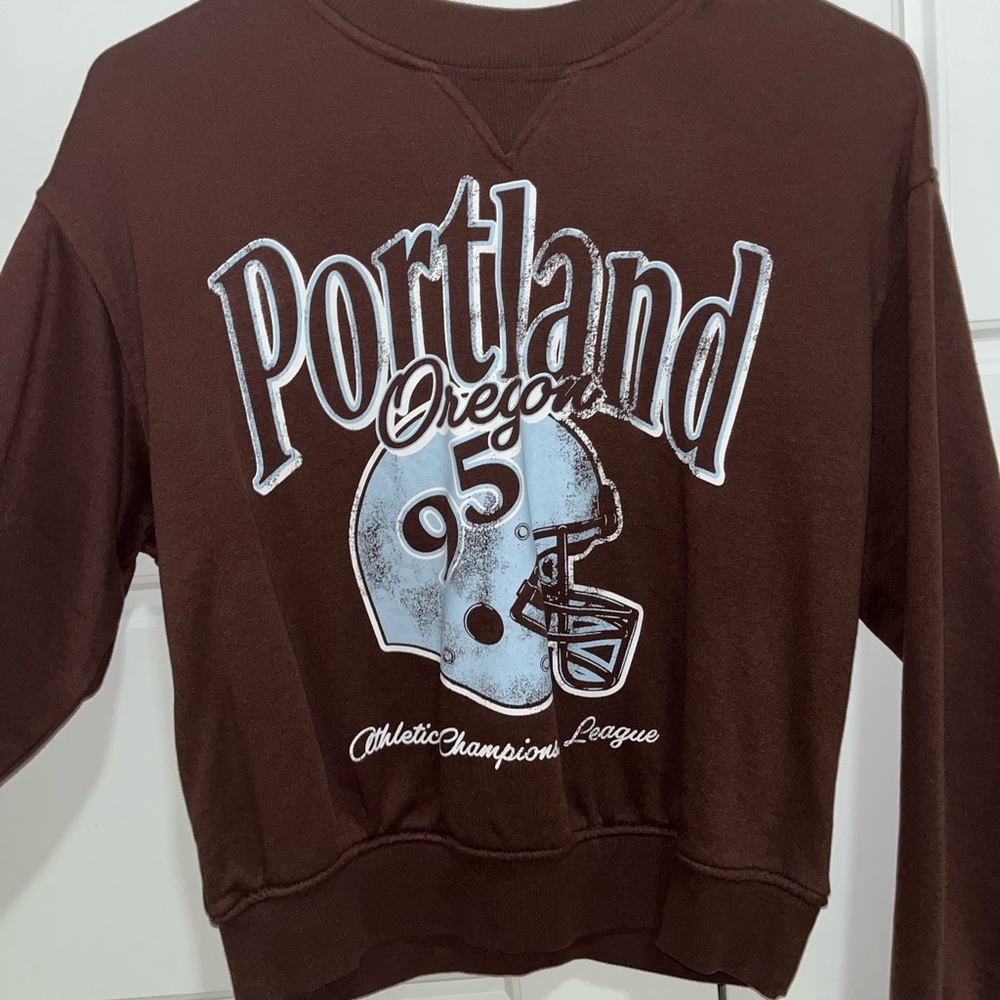 COPY - H&M sweatshirt Portland Oregon